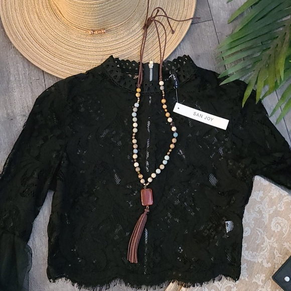 NWT BO HO LACE BELL SLEEVE S, BLACK BY SAN JOY. - Picture 3 of 15